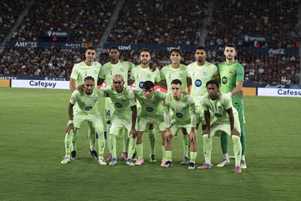 布冯：内马尔是我合作过的最佳球员，他配得上五座金球奖（布冯盛赞内马尔：我共事过的最强球员，完全配得上五座金球奖）